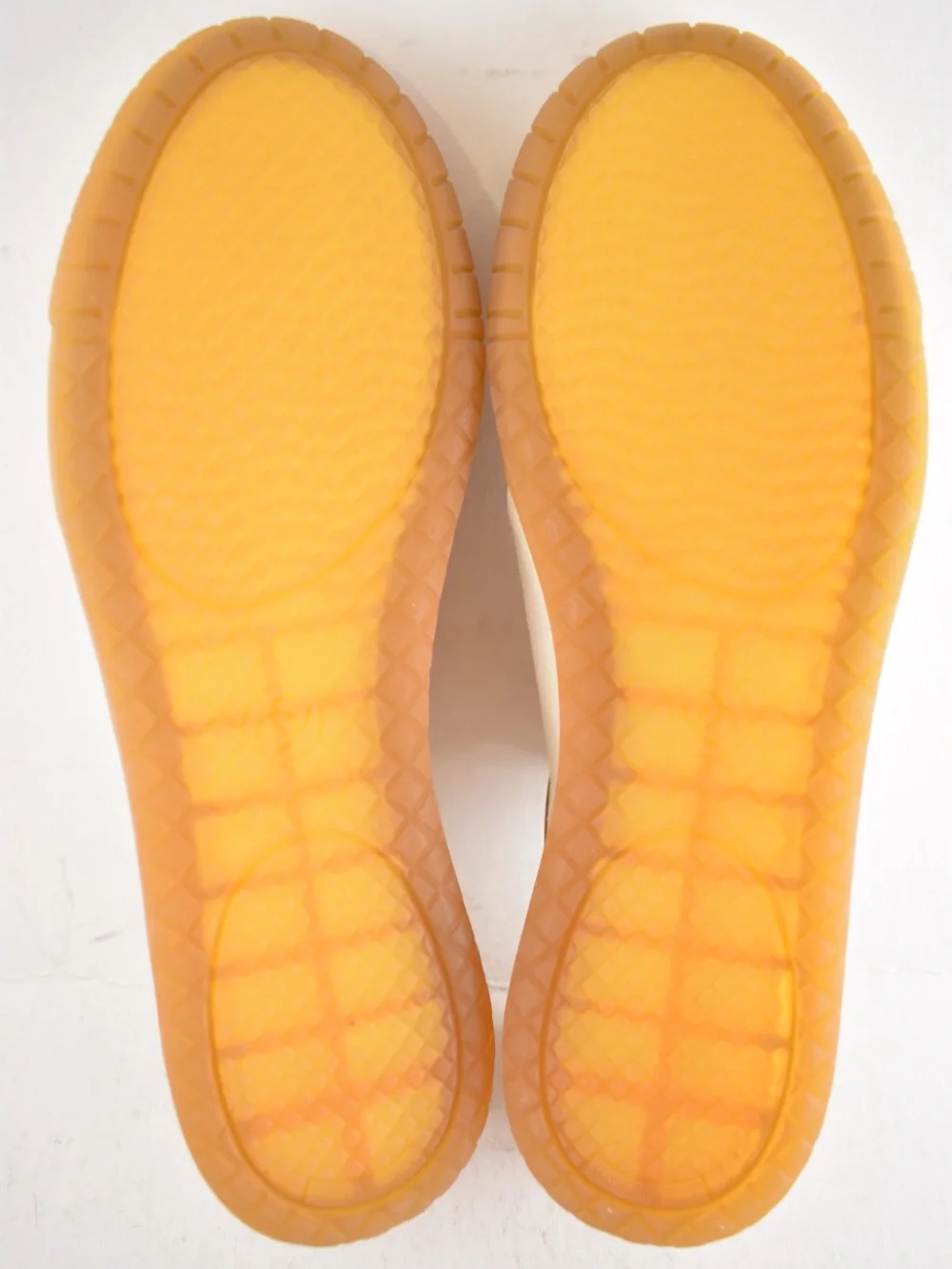 Chanel 26P Brown White Leather Suede CC Logo Flat Runner Trainer Sneaker 39.5 - Picture 16 of 16